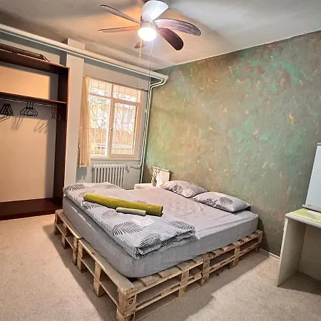 Sweet Flat In Bagdat St